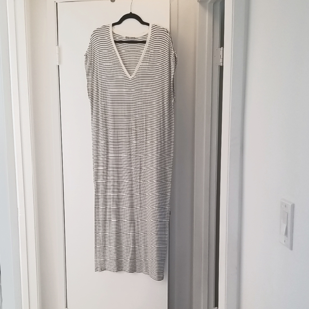 Zara Striped Black and White V-Neck Maxi Caftan Summer Dress Size L